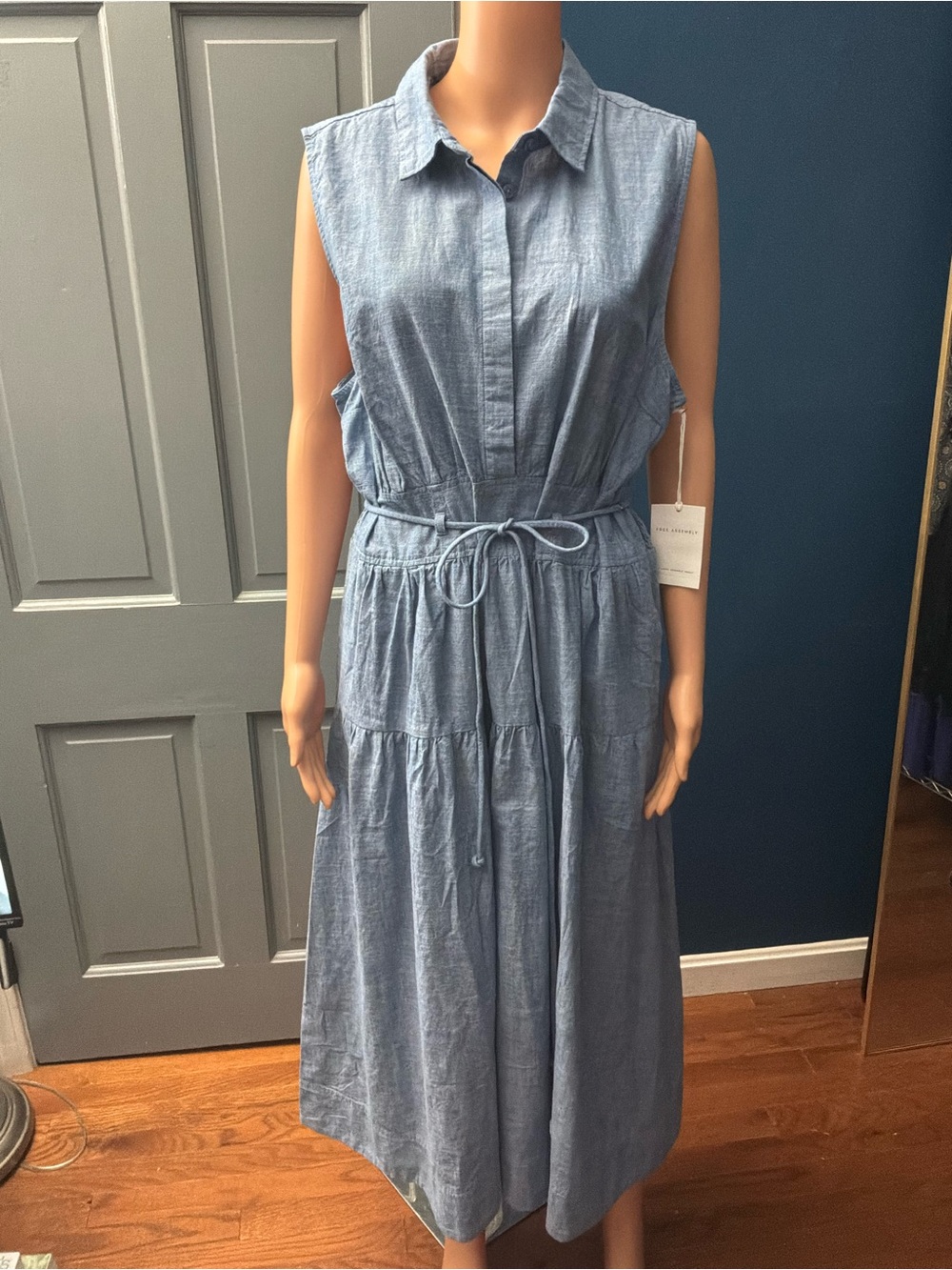 Sleeveless Chambray Midi Dress with Tie Waist - Blue